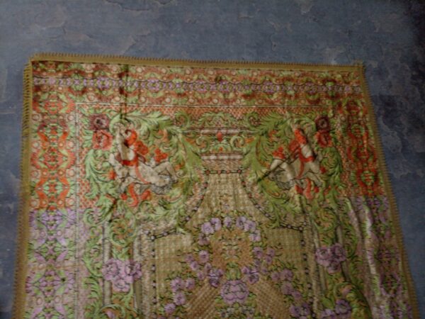 TAPIZ ANTIGUO DE SEDA IDEAL DECORACION O CUBRECAMA CON QUERUBINES. COD: 96409 - Image 7