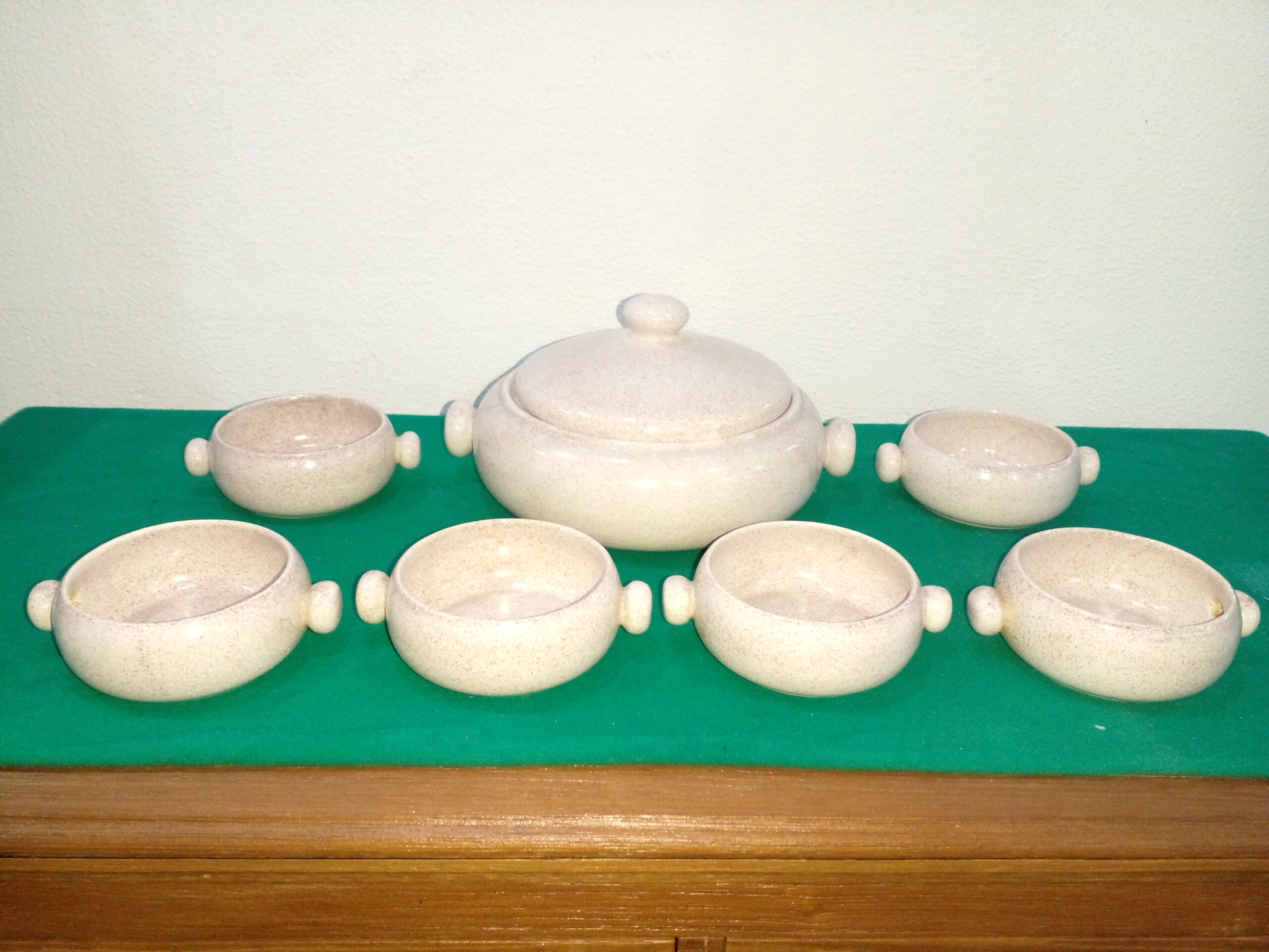 JUEGO DE SOPERA CON 6 CONSOMERAS, GUISERA CON CAZUELAS CERAMICA. COD: 96103 - Image 4