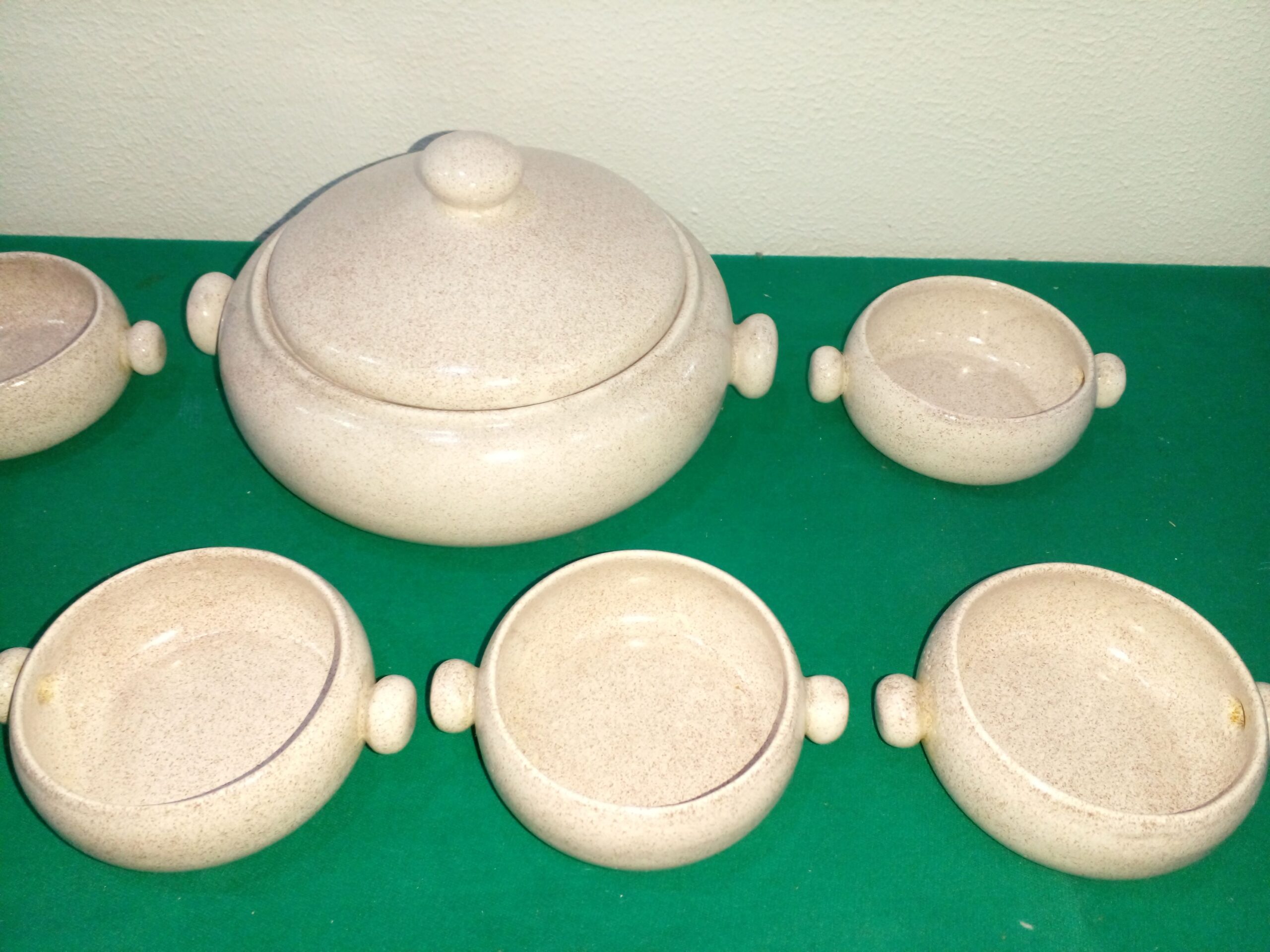 JUEGO DE SOPERA CON 6 CONSOMERAS, GUISERA CON CAZUELAS CERAMICA. COD: 96103 - Image 5