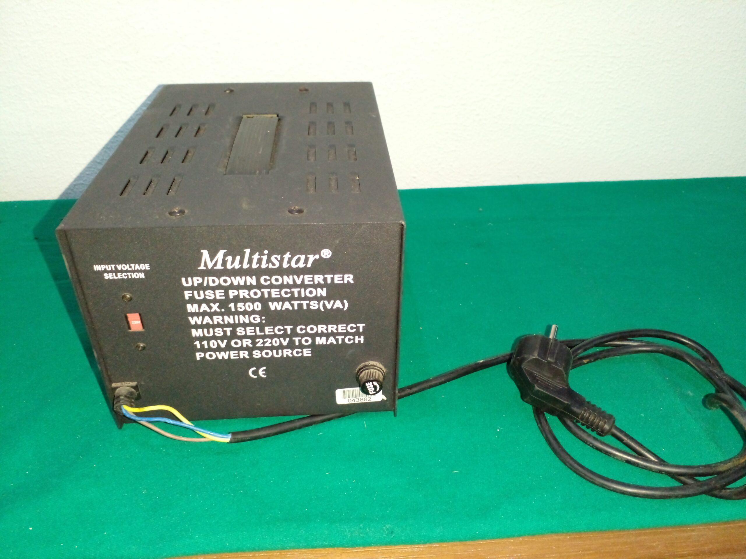 TRANSFORMADOR MULTISTAR 1500 W, 110 / 220 V Y VICEVERSA. COD: 98301 B - Image 3