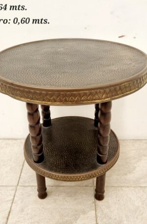 MESA DE SALA ANTIGUA MESA FUMADOR, MESITA FUMADOR. COD: 97604