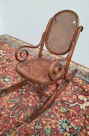 SILLON THONET ORIGINAL MECEDORA DE NIÑO CON ESTERILLA. COD: 99706