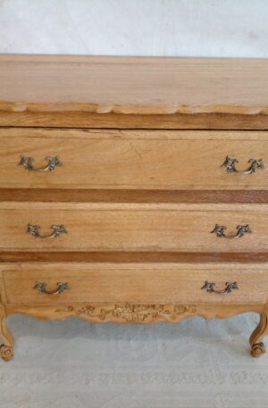 COMODA DE ROBLE LAVADO NATURAL ESTILO PROVENZAL. COD: 96401