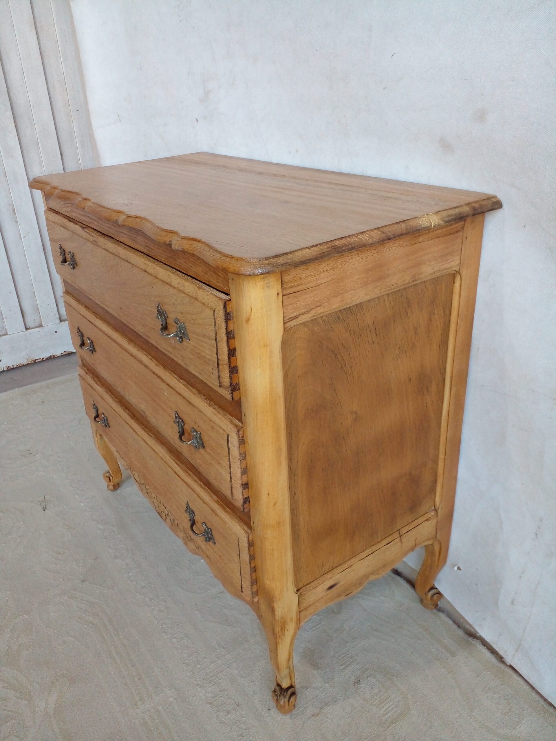 COMODA DE ROBLE LAVADO NATURAL ESTILO PROVENZAL. COD: 96401 - Image 4