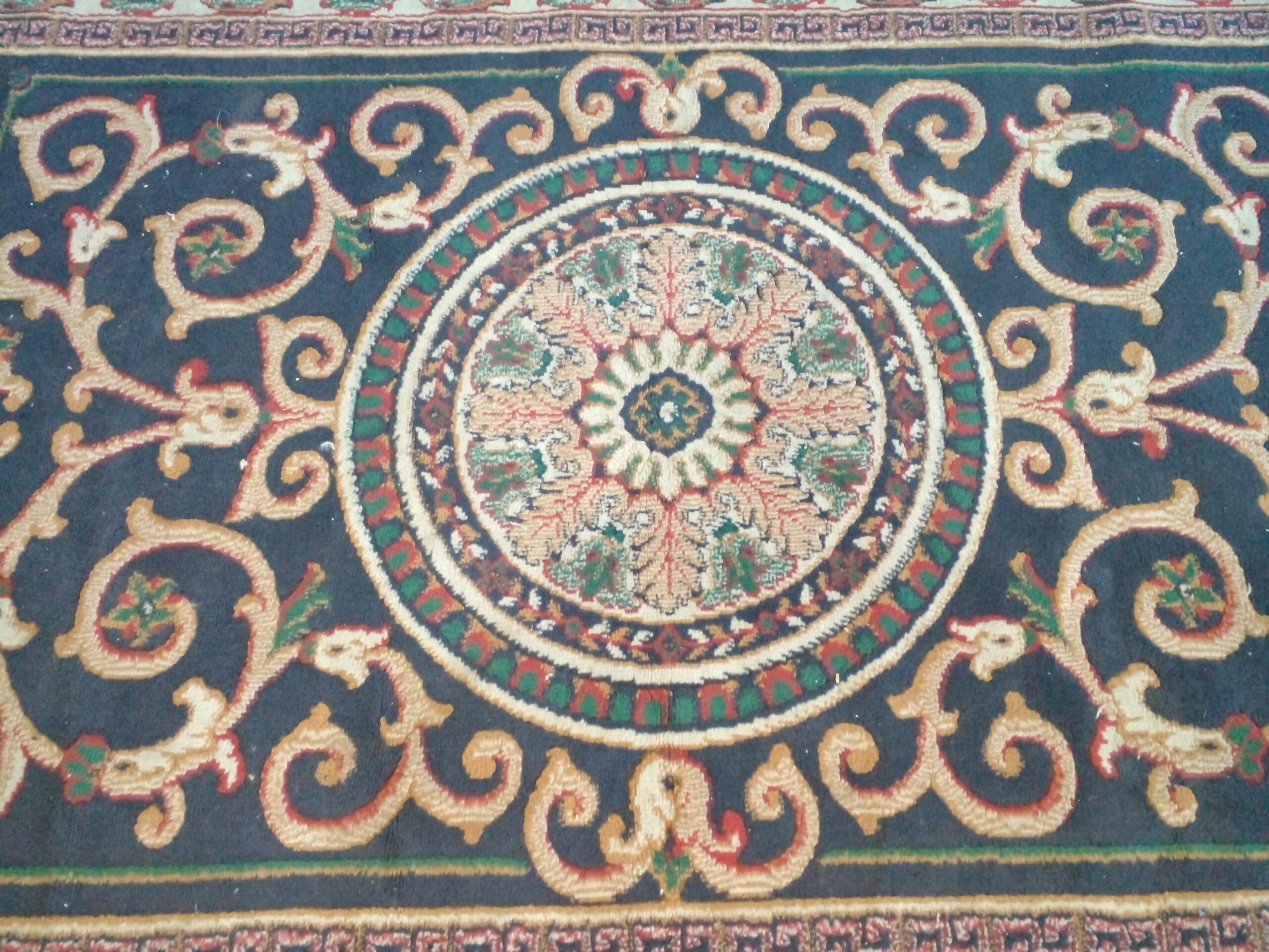 ALFOMBRA DE LANA ANTIGUA CIRCULO CENTRAL MANDALA. COD: 100104 - Image 6