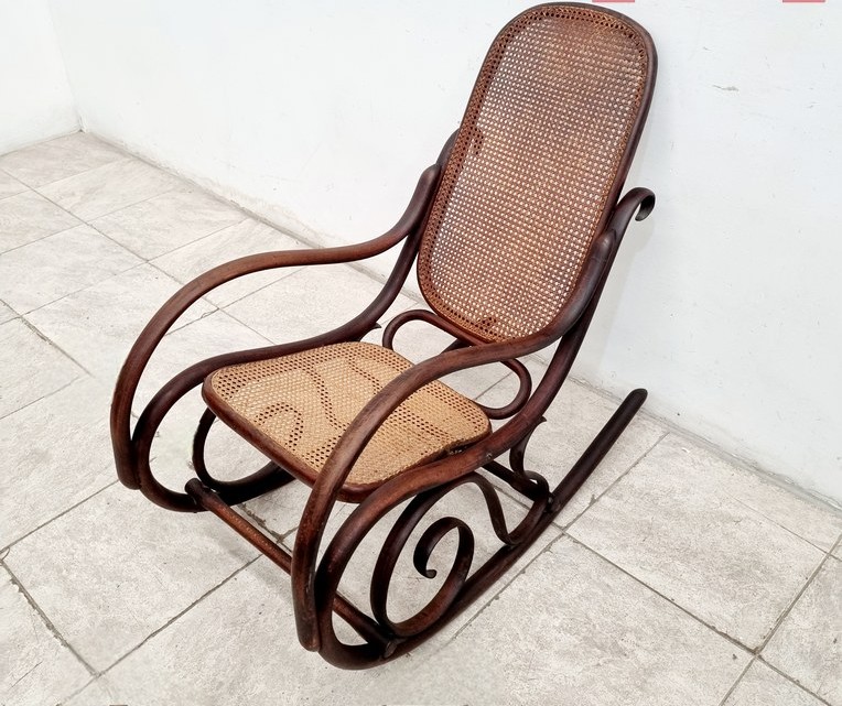 SILLON MECEDOR ANTIGUO ESTILO THONET ORIGINAL CON ESTERILLA VEGETAL. COD: 100107 - Image 7