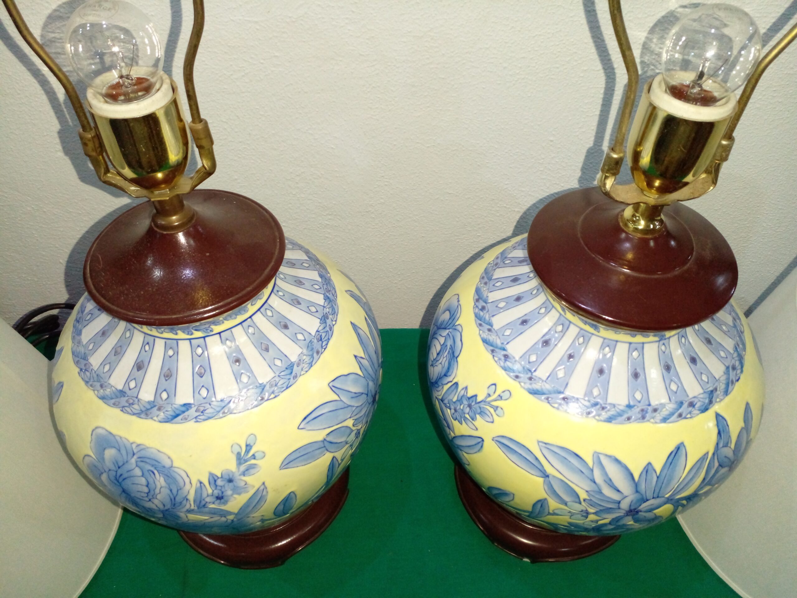 LAMPARA DE MESA PORCELANA ESMALTADA ESTILO ORIENTAL. COD: 101923 - Image 14