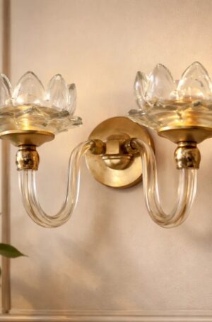 APLIQUE DE PARED ANTIGUO DOS LUCES EN VIDRIO. COD: 101928