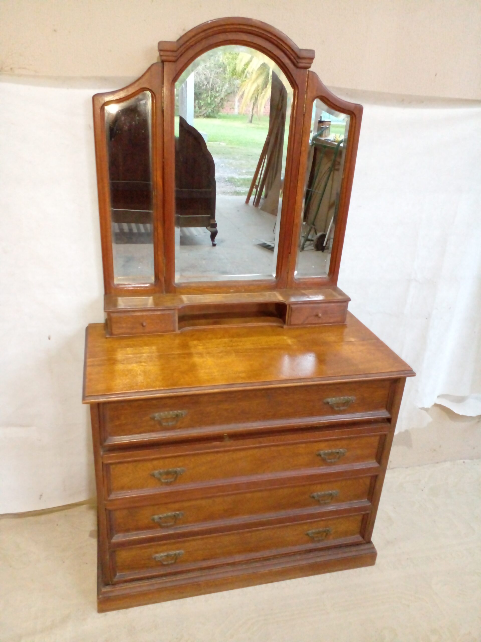 COMODA DE ROBLE CEREJEIRA CON ESPEJO TRIPTICO Y SECRETER. COD: 103502 - Image 3