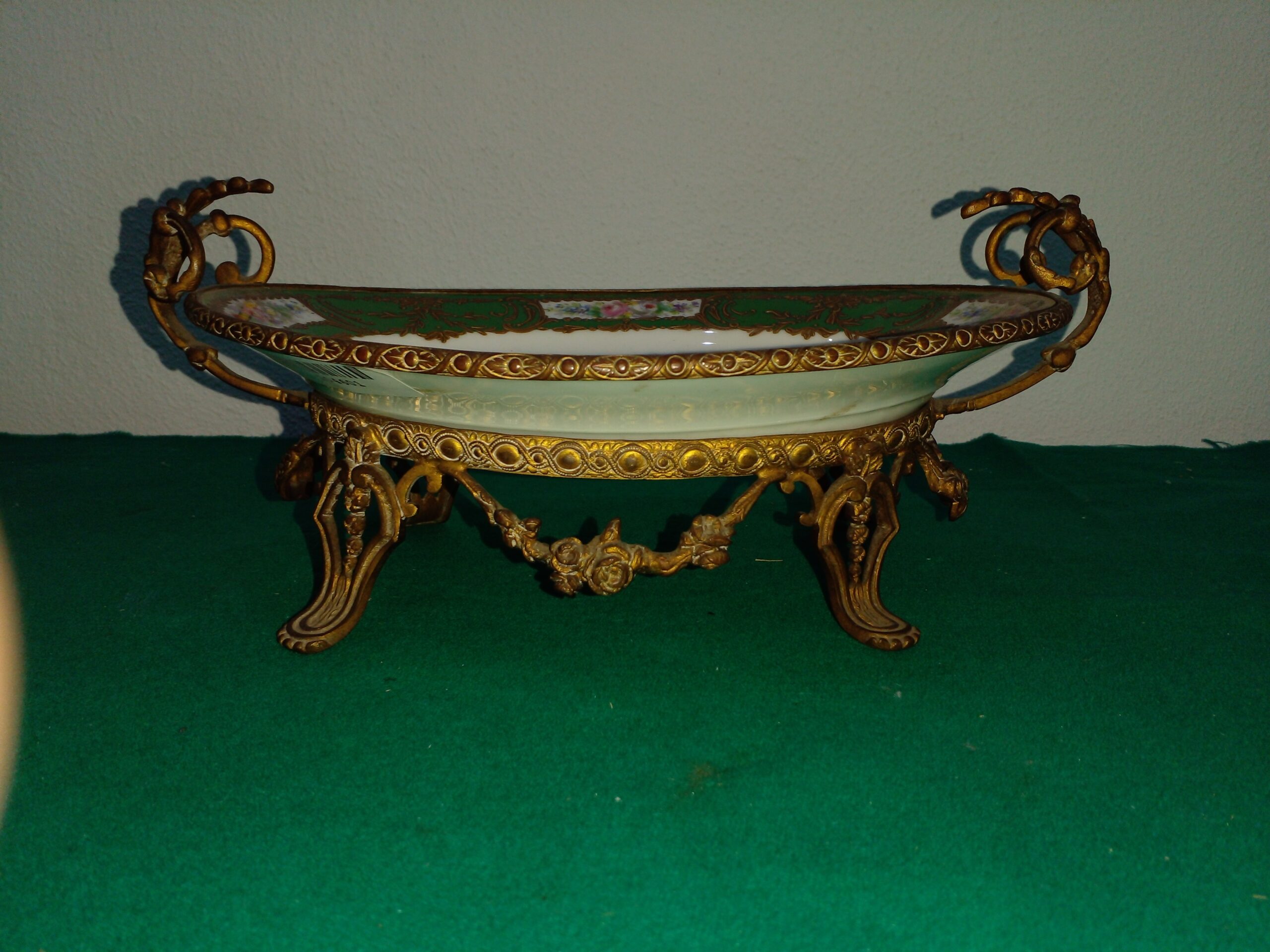 CENTRO DE MESA PORCELANA DE SEVRES CON MONTURA DE BRONCE. COD: 104601 - Image 4