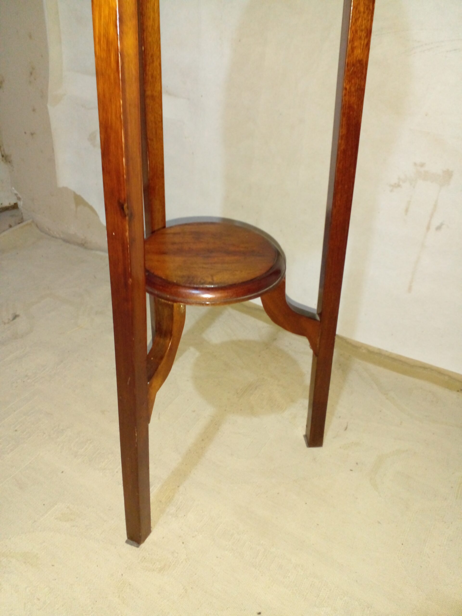 PEDESTAL COLUMNA ANTIGUA ESTILO INGLES EN CEDRO. COD: 106515 - Image 6