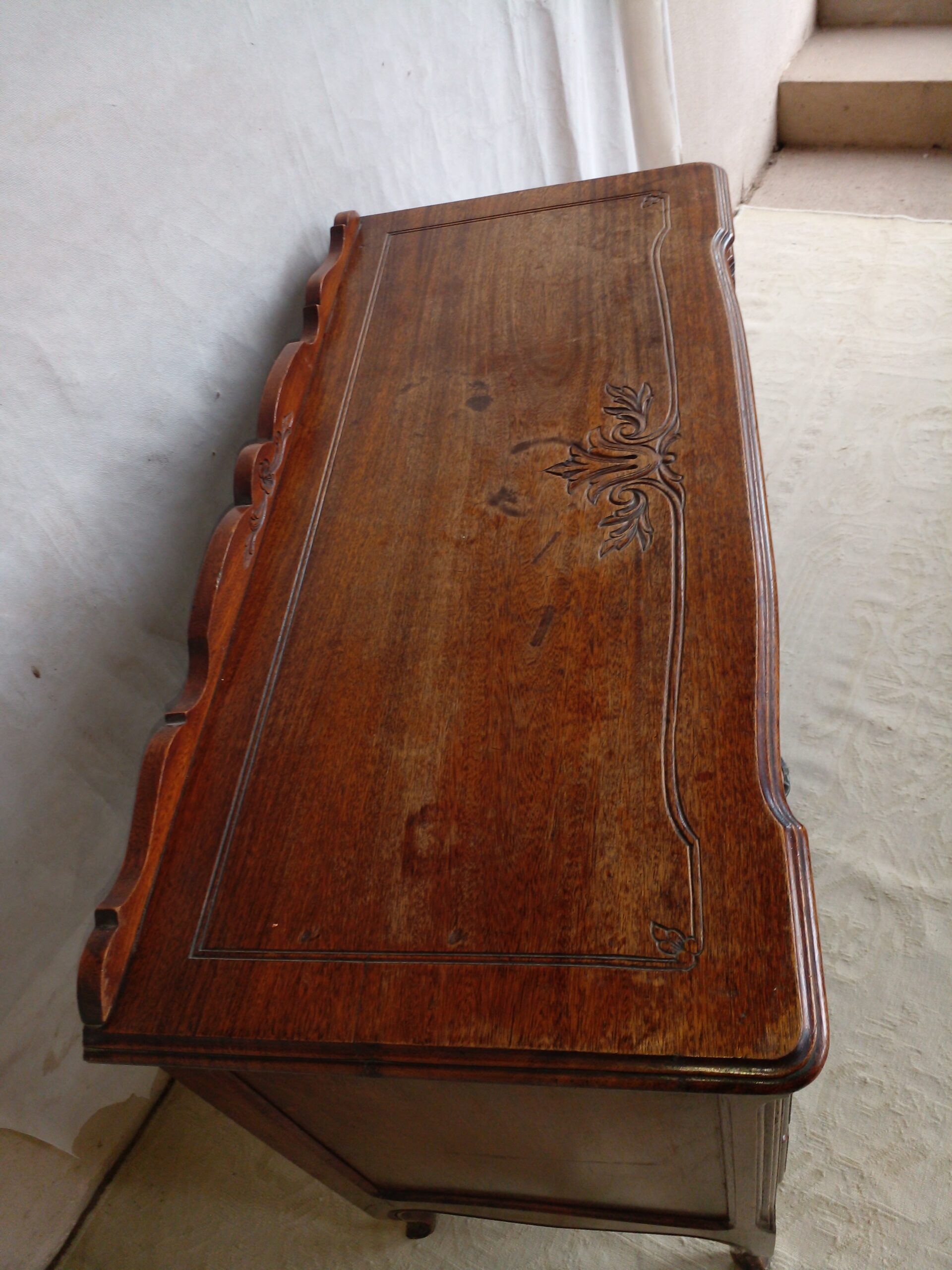 COMODA ANTIGUA ESTILO FRANCES PROVENZAL EN ROBLE TALLADO 3 CAJONES. COD: 106301 - Imagen 8