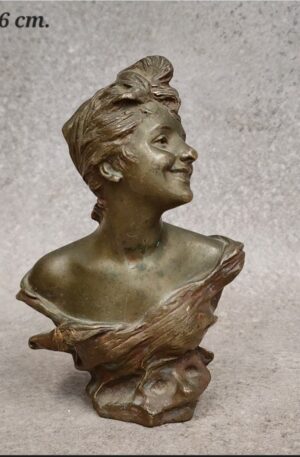 ESCULTURA DE BRONCE BUSTO MUJER SONRIENTE AUTOR GEORGES VAN DER STRAETEN. COD: 104921