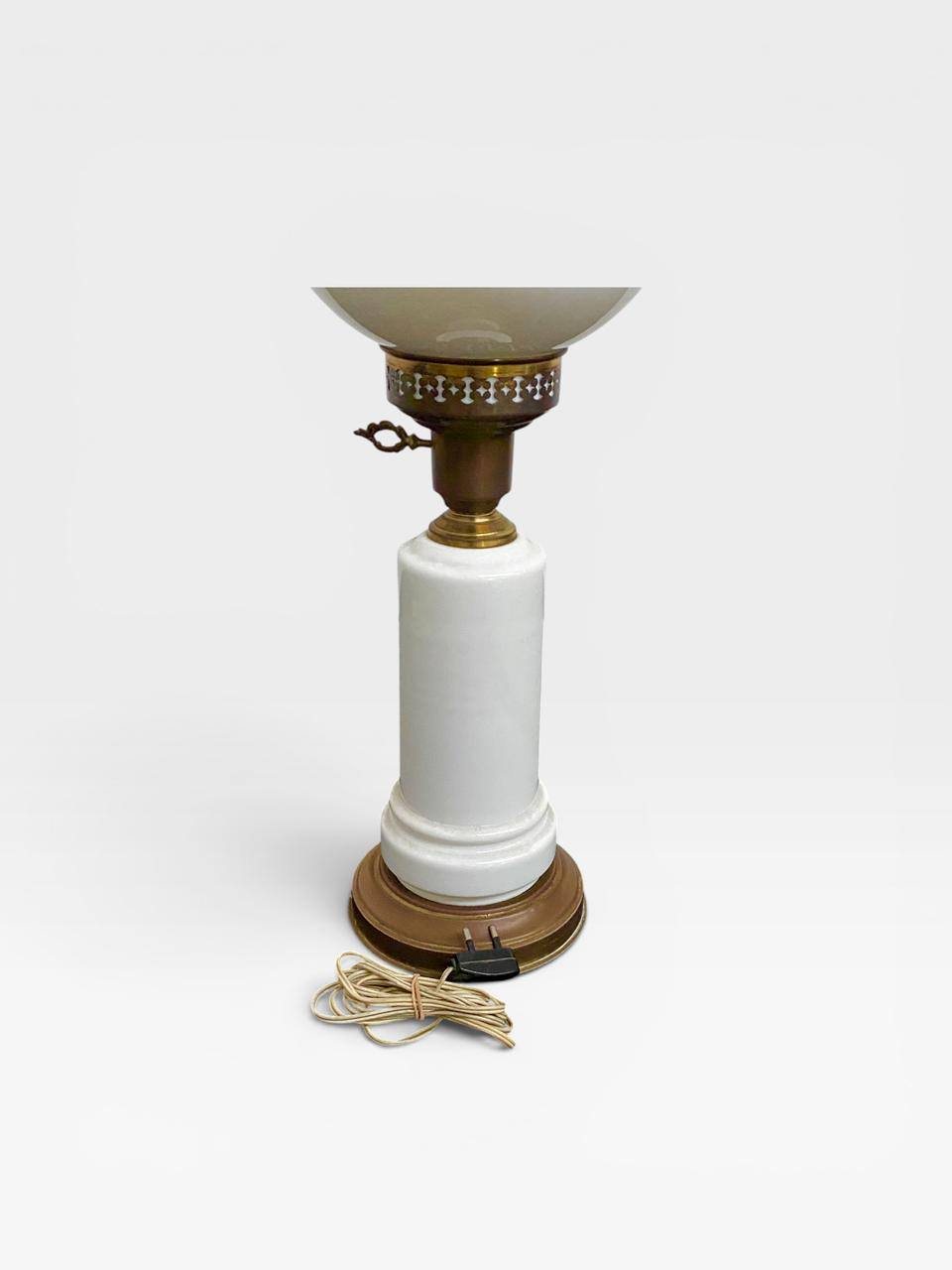 LAMPARA DE MESA ANTIGUA EN OPALINA BLANCA CON ESCENAS CAMPESTRES. COD: 105901 - Image 12