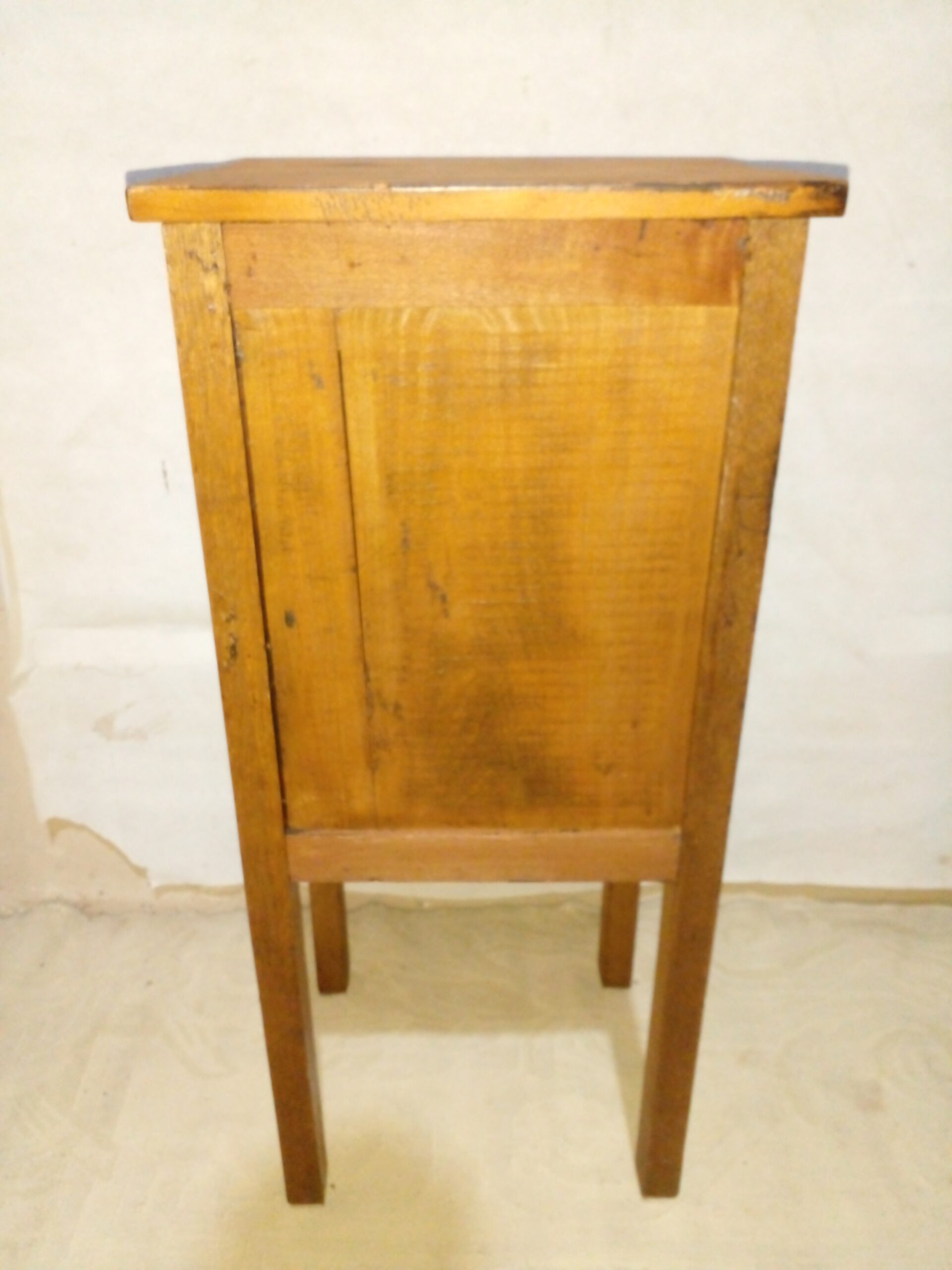 MESA DE LUZ DE ROBLE ANTIGUA MESITA DE LUZ ROBLE LAVADO. COD: 105001 - Imagen 7