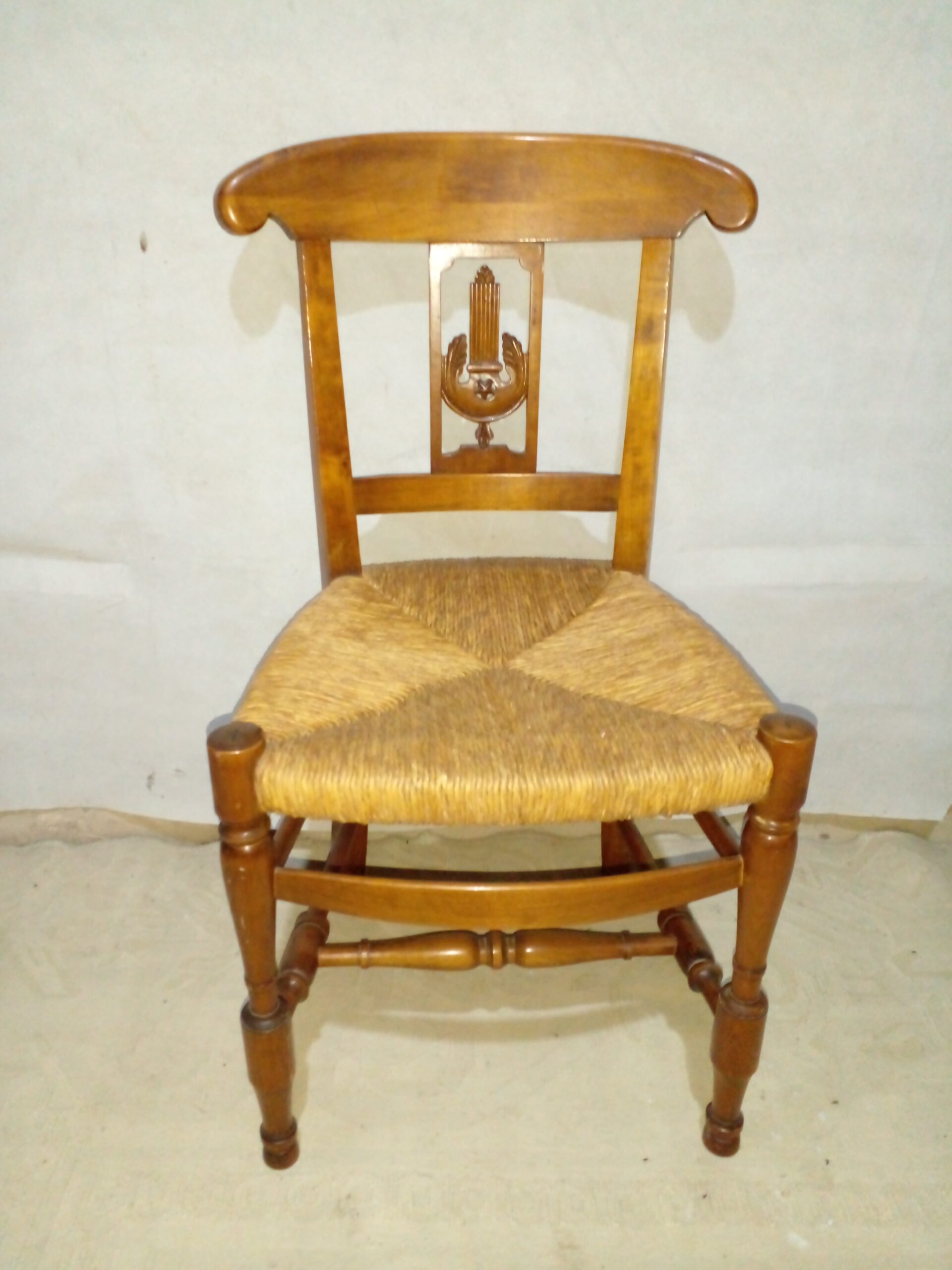 SILLA DE COMEDOR ESTILO CAMPO ASIENTO JUNCO VEGETAL IMPECABLES. COD: 107004A - Imagen 6