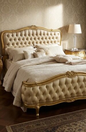 CAMA ANTIGUA DE DOS PLAZAS ESTILO FRANCES LUIS XV RESPALDO CAPITONNE EN CUERO. COD: 91017