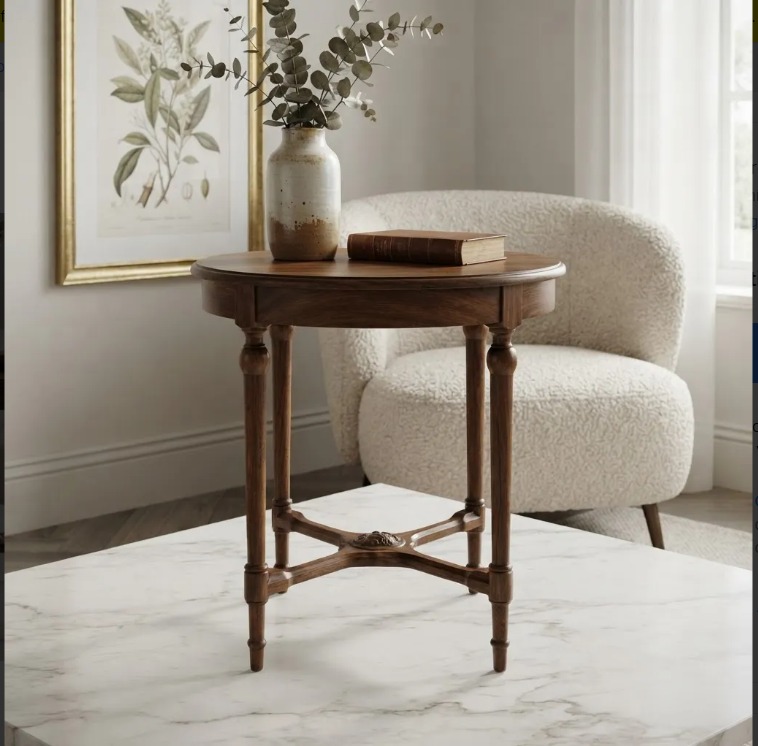 MESA DE SALA ANTIGUA EN CEDRO MESA CENTRO MESA AUXILIAR. COD: 107808