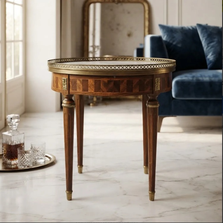 MESA DE SALA ANTIGUA ESTILO FRANCES LUIS XVI CON MARMOL Y BRONCERIA. COD: 107822