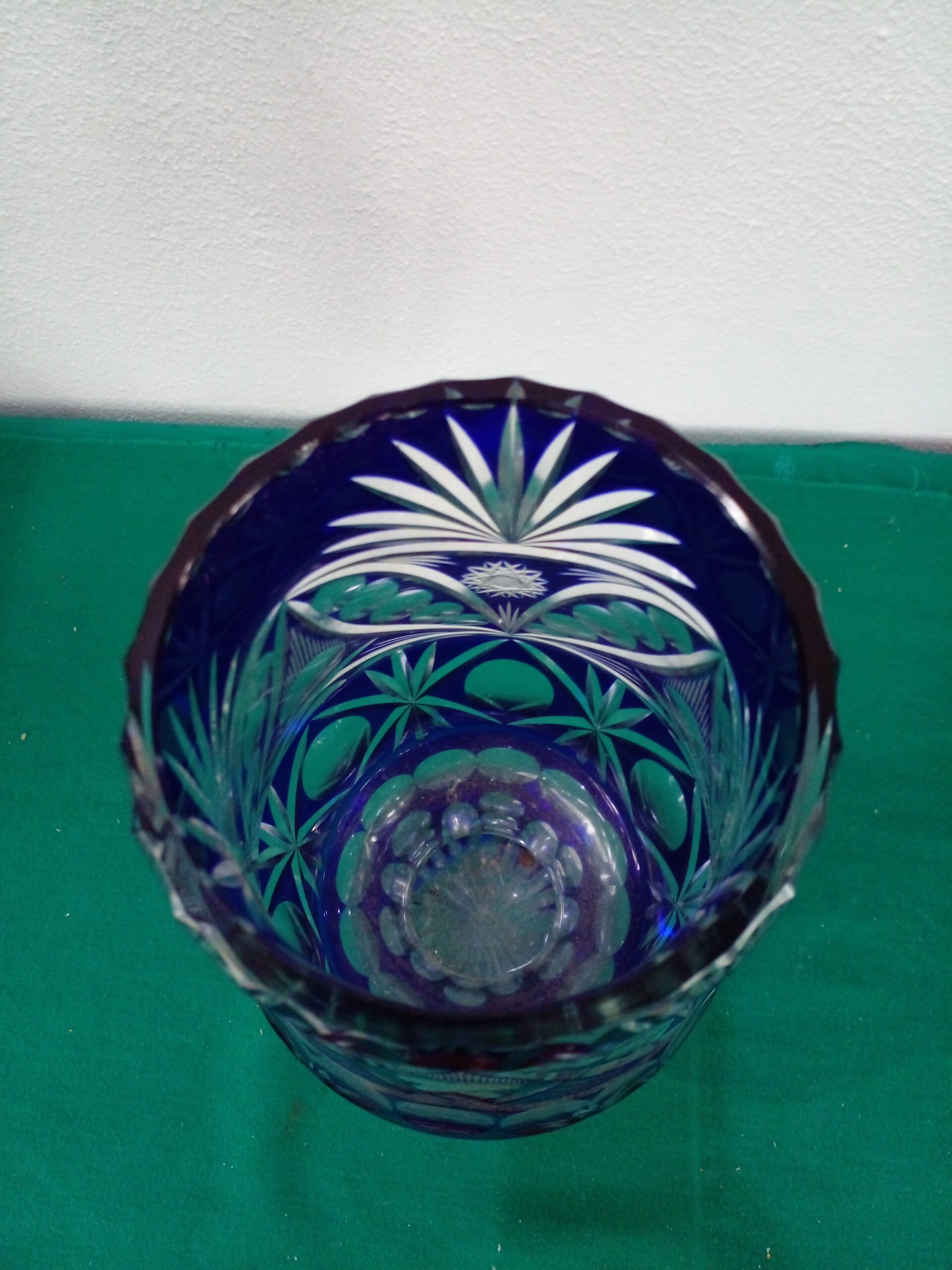 FLORERO DE CRISTAL DE BOHEMIA AZUL COBALTO Y CRISTALINO CUT-TO-CLEAR. COD: 107206 - Imagen 7