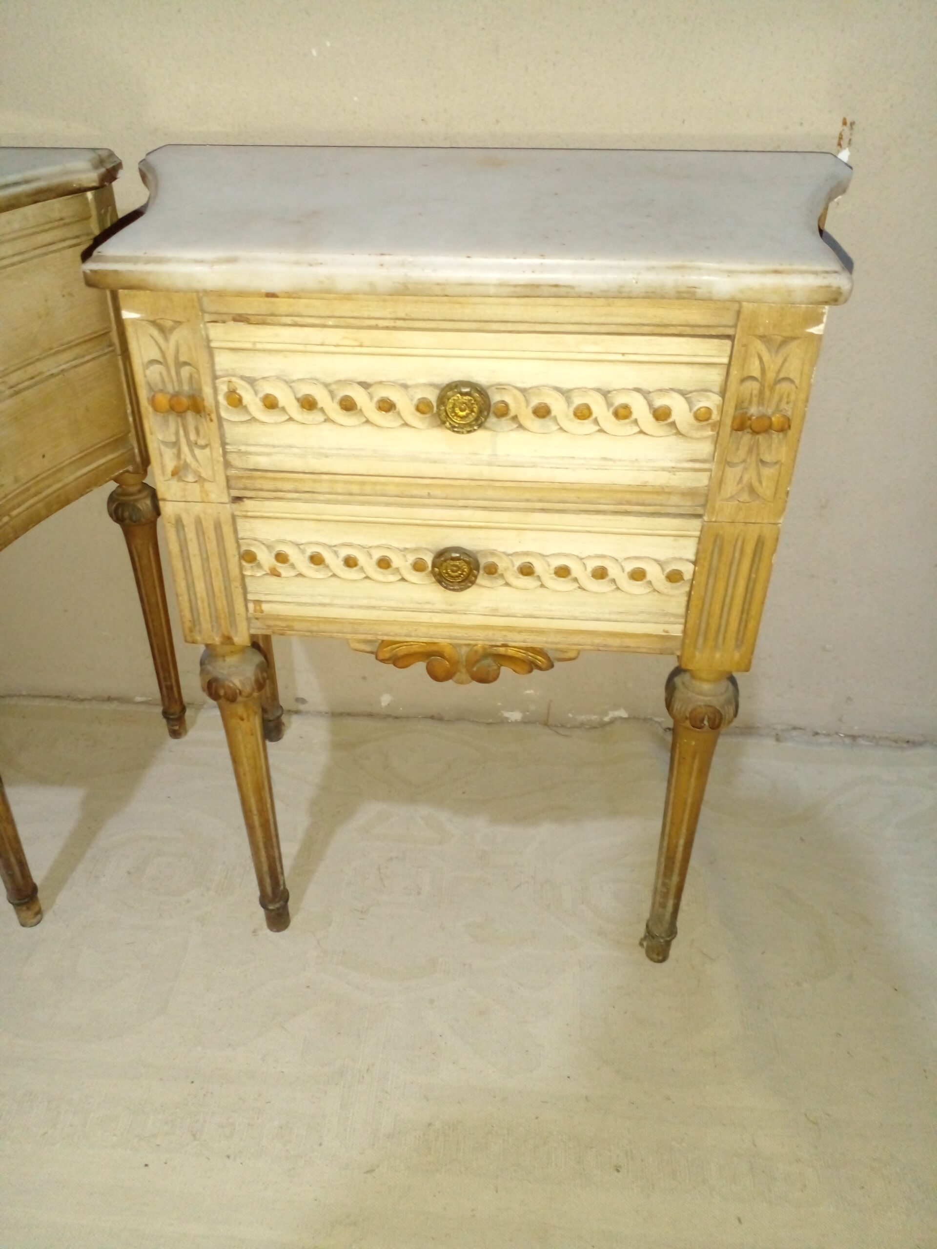 COMODA Y MESAS DE LUZ FRANCES LUIS XVI CON MARMOL. COD: 107810 - Imagen 14