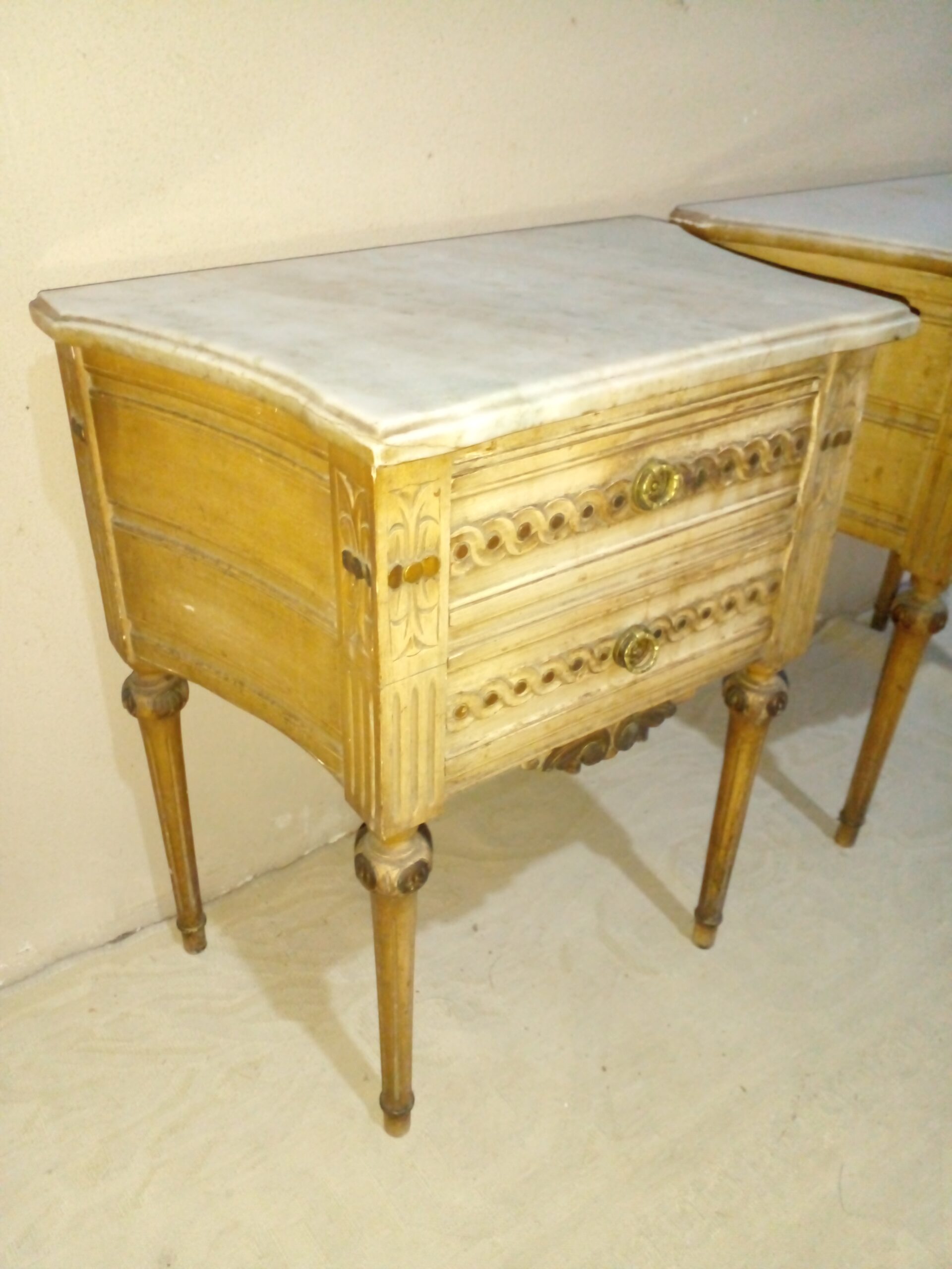COMODA Y MESAS DE LUZ FRANCES LUIS XVI CON MARMOL. COD: 107810 - Imagen 18
