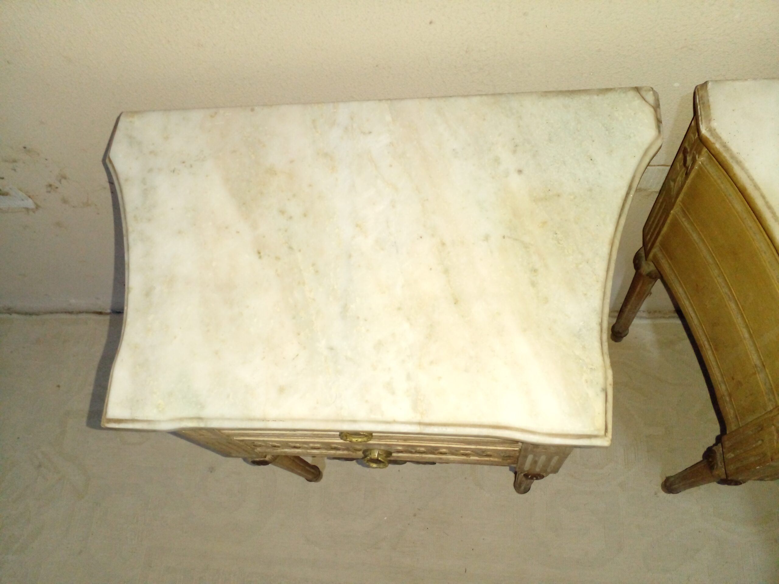 COMODA Y MESAS DE LUZ FRANCES LUIS XVI CON MARMOL. COD: 107810 - Imagen 19
