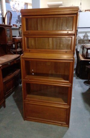 BIBLIOTECA REPLICA THOMPSON BIBLIOTECA BARRISTER. COD: 105717