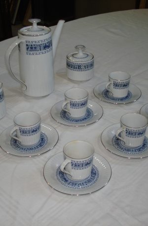 JUEGO DE CAFE PORCELANA TSUJI 15 PIEZAS . COD: 57101