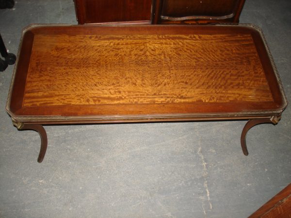 MESA DE SALA ESTILO FRANCES IMPERIO CON BRONCERIA. COD: 54605 - Image 3