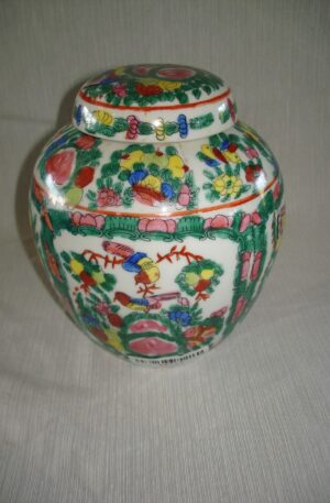 POTICHE DE PORCELANA ORIENTAL SELLADO. COD: 68314