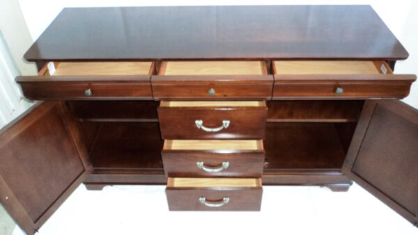 MUEBLE BAJO EN GUINDO, MADE IN U.S.A DREXEL HERITAGE FURNITURE. COD: 53423 / 78407 - Image 11
