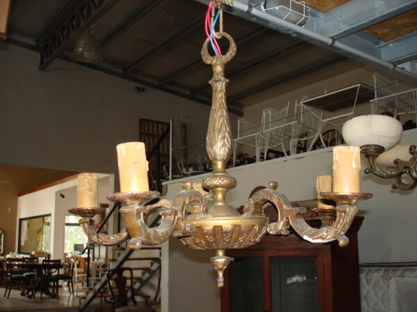 ARAÑA ANTIGUA 5 LUCES BRONCE DORADO AL MERCURIO. COD: 35128