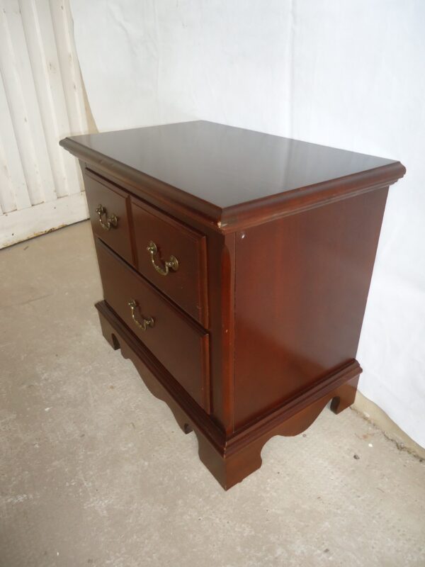 MESA DE LUZ INGLES EN GUINDO MADE IN USA THOMASVILLE FURNITURE. COD: 32716 - Image 4