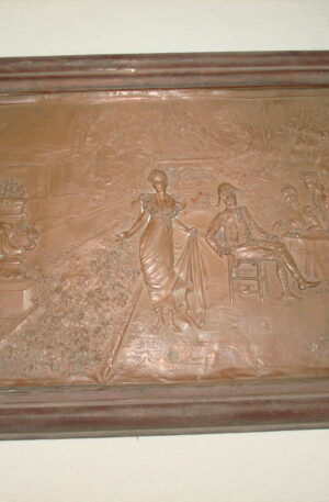 CUADRO PLACA EN RELIEVE MUY ANTIGUA ESCENA GALANTE. COD: 15006