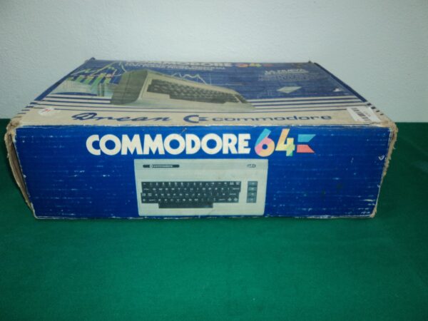 COMPUTADORA VINTAGE COMMODORE 64 + DATASSETTE UNIT + 2 JOYSTICK. COD: 81503 - Image 4