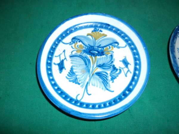 2 PLATOS EN CERAMICA ESMALTADA TALAVERA SELLADA G. VERTES COLECCION. COD: 82308 RESERVADO - Image 5
