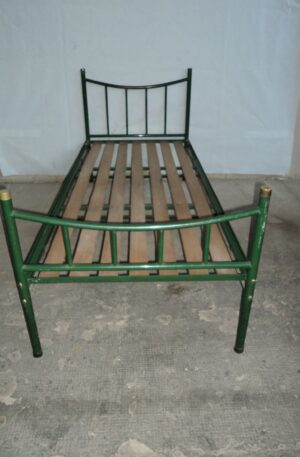CAMA ANTIGUA EN HIERRO COD: 81107