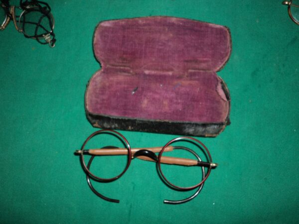 LOTE DE 4 PARES DE ANTEOJOS ANTIGUOS COLECCION. COD: 73808 - Image 5
