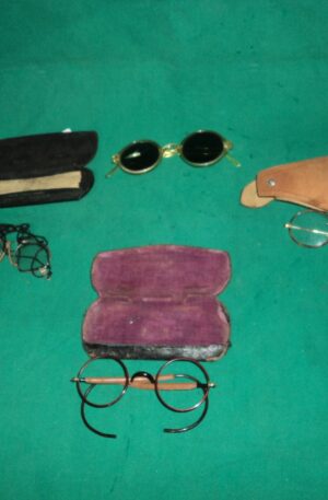 LOTE DE 4 PARES DE ANTEOJOS ANTIGUOS COLECCION. COD: 73808