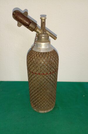 SIFON ANTIGUO MALLA METALICA CON CAPSULA MADE IN CHESCOLOVAQUIA. COD: 89424