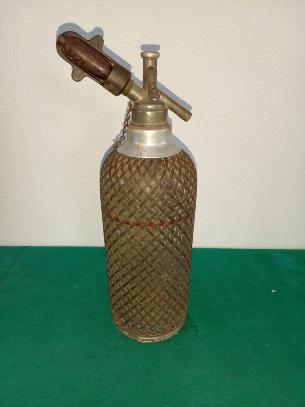 SIFON ANTIGUO MALLA METALICA CON CAPSULA MADE IN CHESCOLOVAQUIA. COD: 89424
