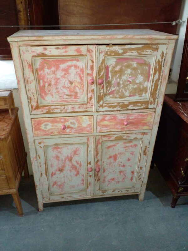 MUEBLE DE CAMPO ANTIGUO INTERVENIDO, MUEBLE DESPENSERO. COD: 88901