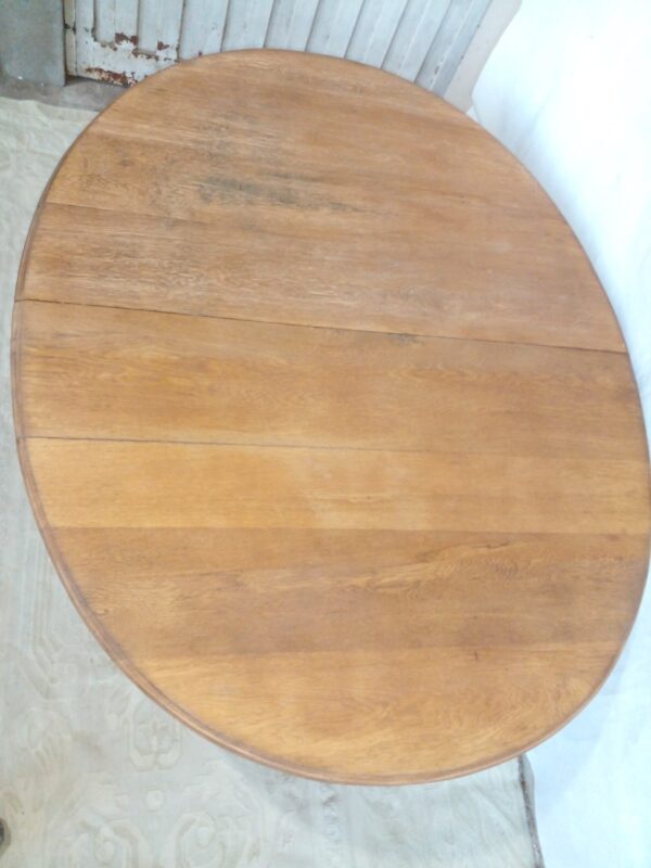 MESA ANTIGUA DE ROBLE LAVADO NATURAL CON TABLA Y PATA CENTRAL. COD: 87405 - Image 4
