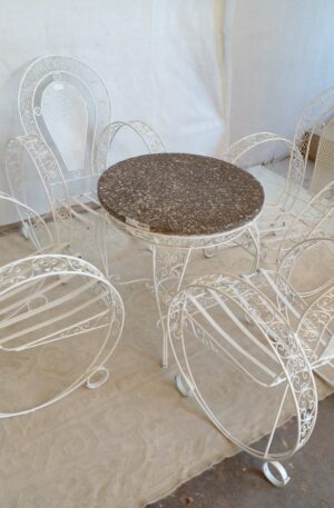 JUEGO DE JARDIN ANTIGUO HIERRO ARTISTICO 5 PIEZAS A NUEVO. COD: 87804