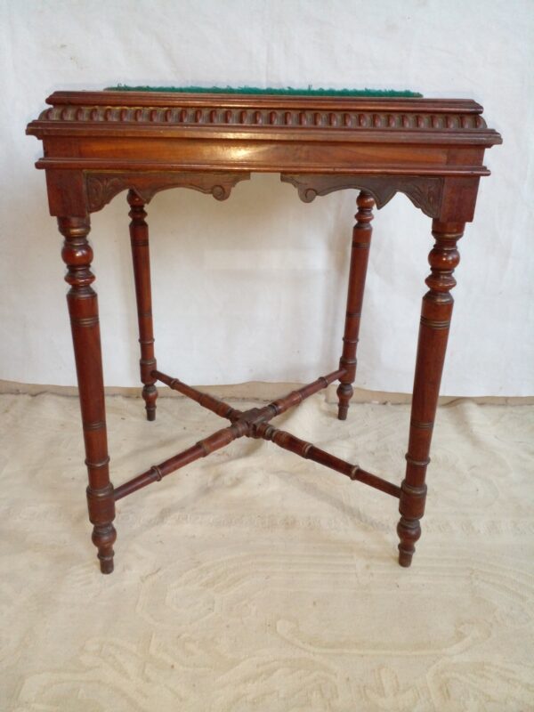 MESA DE SALA ESTILO COLONIAL INGLES EN NOGAL ITALIANO. COD: 79701 - Image 3