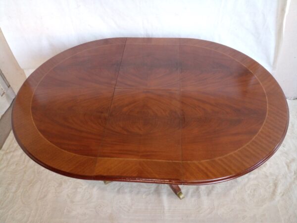 MESA DE COMEDOR ESTILO INGLES PLUMA DE CAOBA CON TABLA DE ALARGUE. COD: 90504 - Image 10