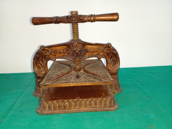 PRENSA ANTIGUA DE FUNDICION PIEZA DE COLECCION. COD 89428 - Image 3