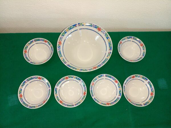 JUEGO DE FUENTE Y 6 BOWLS COMPOTERAS PORCELANA CHINA. COD: 93115