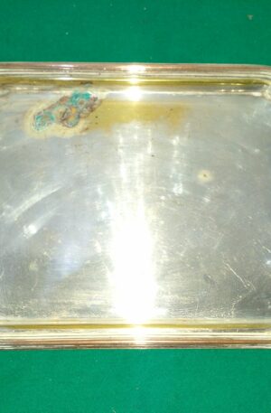 FUENTE DE SERVICIO ANTIGUA BANDEJA METAL PLATEADO CON DESGASTE. COD: 89805